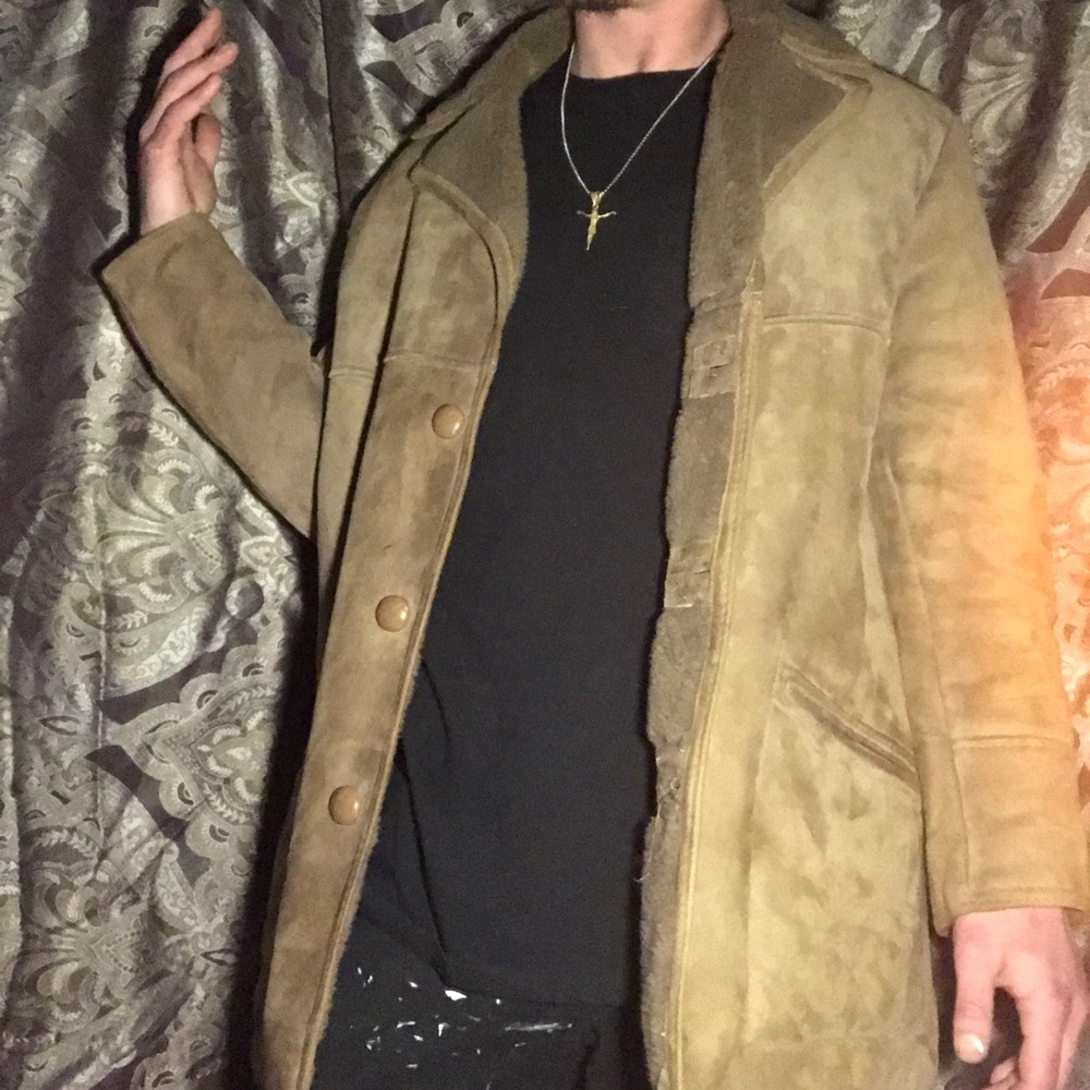 Threads so smooth, Huggy Bear approves. Ya dig?